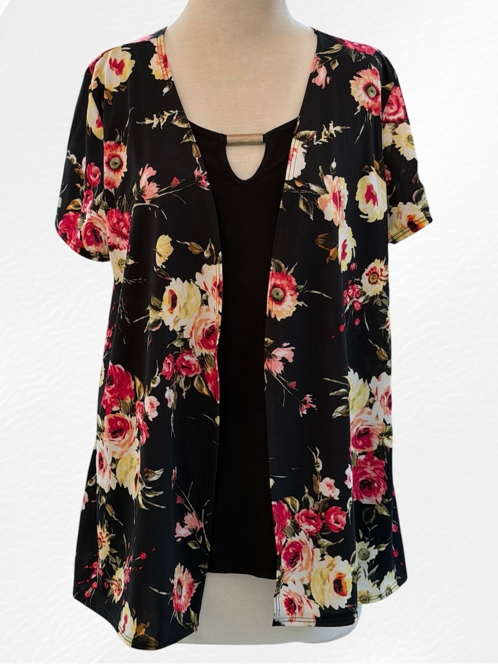 Star Vixen Black Garden Floral Short Sleeve Built-In Tank Open Front Blouse, L